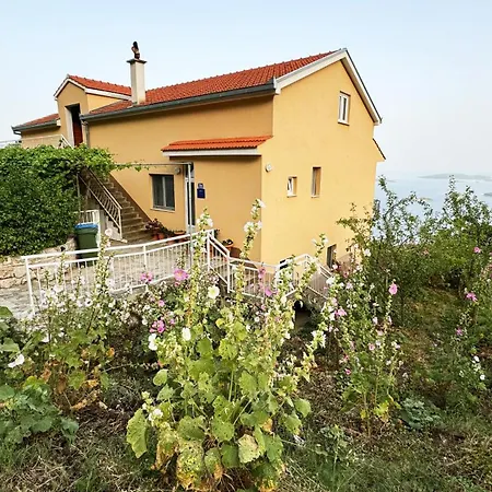 Dani Апартаменты