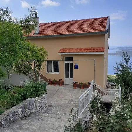 Dani Apartmán *